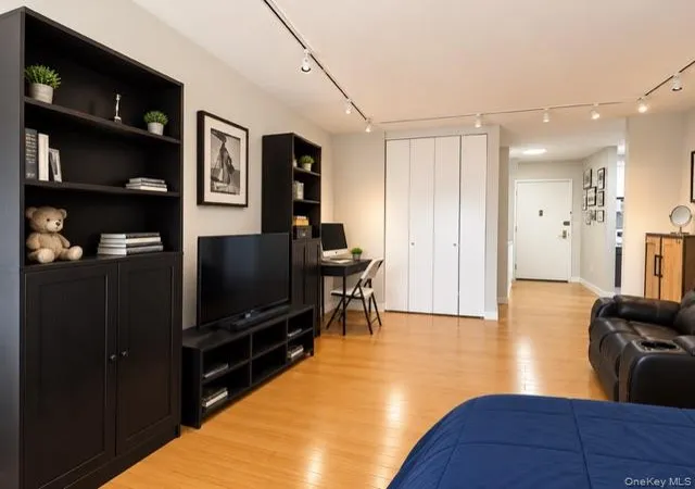 Photo 3 of House for sale at 27110 Grand Central Pkwy #16M, Floral Park, NY 11005 | MLS# 1029964 | Listing updated on 2026-07-24