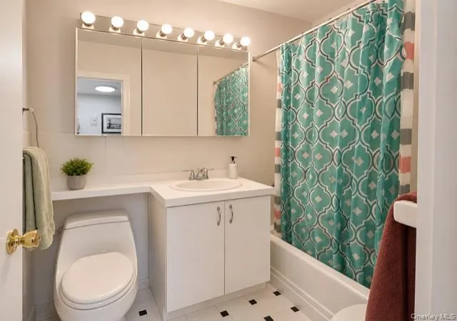 Photo 7 of Condo for sale at 27110 Grand Central Pkwy #16M, Floral Park, NY 11005 | MLS# 1029964 | Listing updated on 2026-07-24