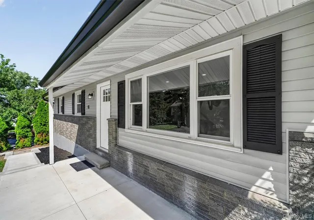 Photo 3 of Sale Pending at 91 Myrtle Ave, New Windsor, NY 12553 | MLS# 1029978 | Listing updated on 2026-09-05