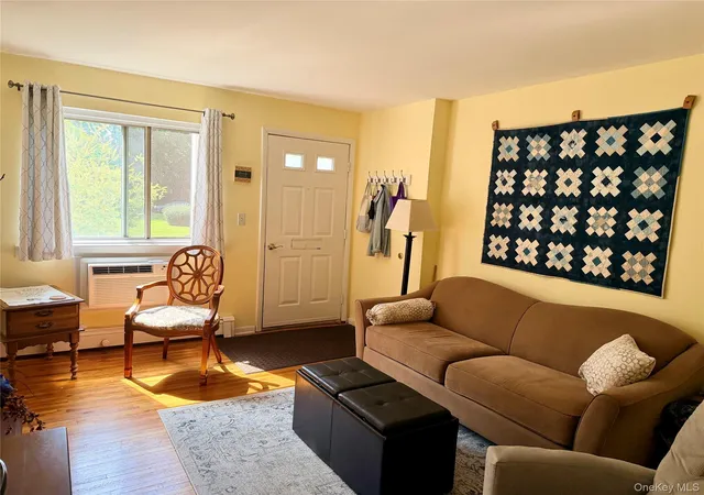 Photo 4 of Sale Pending at 42 Manor Dr #42, Cornwall, NY 12518 | MLS# 1029986 | Listing updated on 2026-10-08
