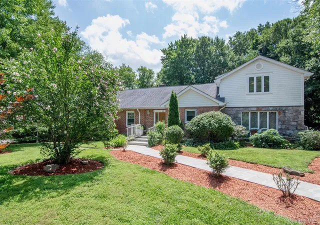 Photo 3 of Single family home for sale at 23 Barnaby Ln, Greenburgh, NY 10530 | MLS# 1029995 | Listing updated on 2026-10-04