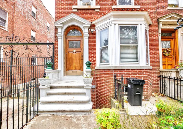 Photo 2 of Single family home for sale at 88 Midwood St, New York, NY 11225 | MLS# 1030018 | Listing updated on 2026-09-17