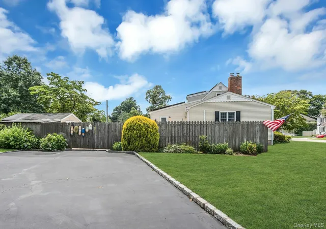 Photo 31 of Single family home for sale at 29 Timber Rd, Glen Cove, NY 11542 | MLS# 1030030 | Listing updated on 2026-09-04