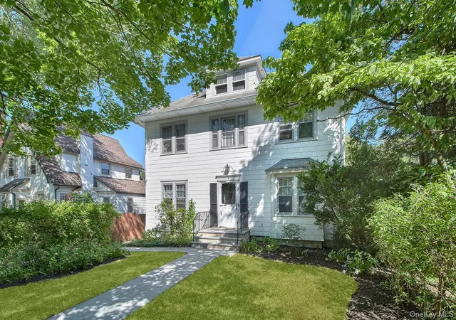 Photo 2 of Sale Pending at 9 Linda Ave, White Plains, NY 10605 | MLS# 1030079 | Listing updated on 2026-08-15