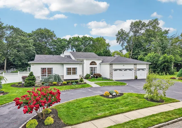 Photo 2 of Sale Pending at 75 Arbor Fld Way, Lake Grove, NY 11755 | MLS# 1030092 | Listing updated on 2026-08-13