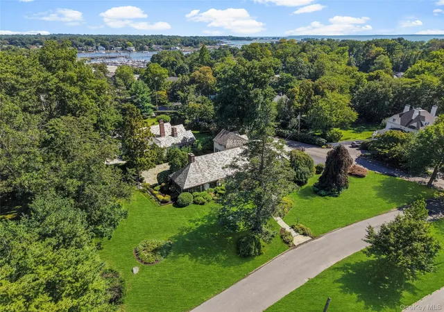 Photo 3 of Sale Pending at 430 Orienta Ave, Mamaroneck, NY 10543 | MLS# 1030097 | Listing updated on 2026-09-29
