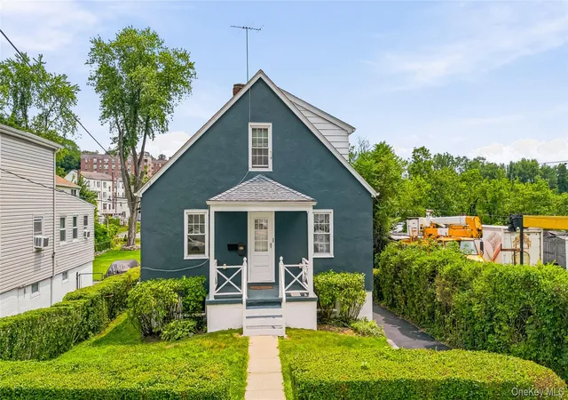 Photo 3 of House for sale at 20 S Washington Ave, Hartsdale, NY 10530 | MLS# 1030098 | Listing updated on 2026-07-26