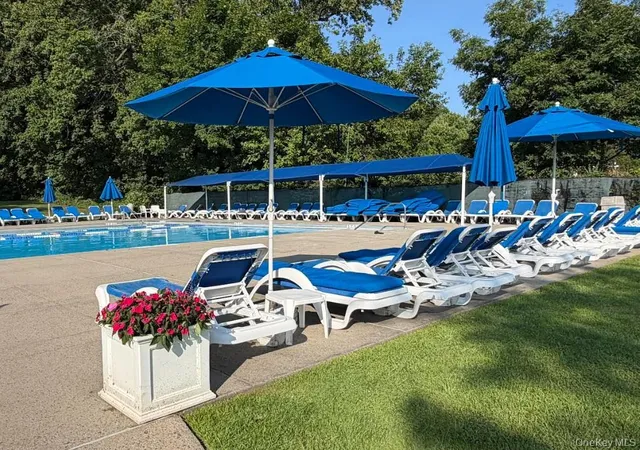 Photo 3 of Sale Pending at 1 Winfield Ter, North Hempstead, NY 11023 | MLS# 1030105 | Listing updated on 2026-08-31