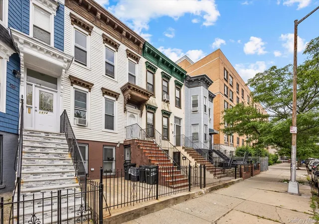 Photo 2 of Sale Pending at 1572 Bergen St, New York, NY 11213 | MLS# 1030111 | Listing updated on 2026-08-27