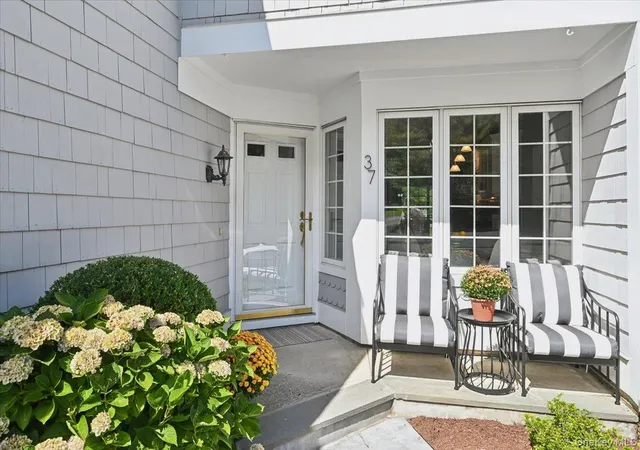 Photo 2 of Condo for sale at 37 Clarewood Dr, Greenburgh, NY 10706 | MLS# 1030119 | Listing updated on 2026-10-05