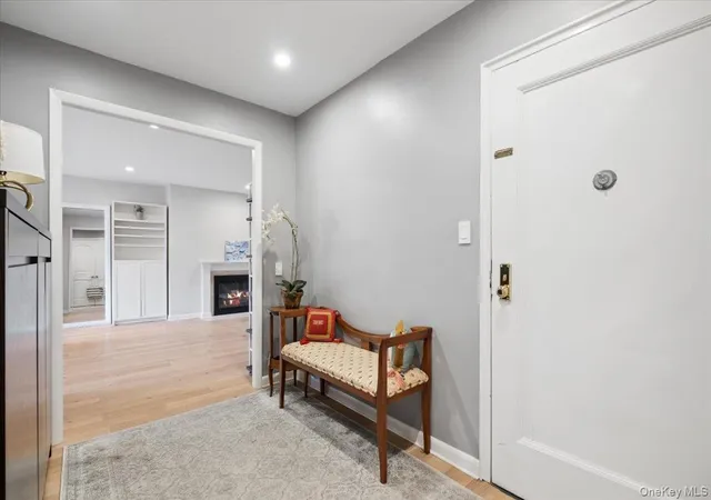 Photo 3 of Sale Pending at 7 Chateaux Cir #7F, Scarsdale, NY 10583 | MLS# 1030146 | Listing updated on 2026-08-23