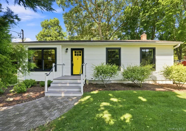 Photo 2 of Sale Pending at 20 Lynbrook Dr, Brookhaven, NY 11789 | MLS# 1030152 | Listing updated on 2026-08-11