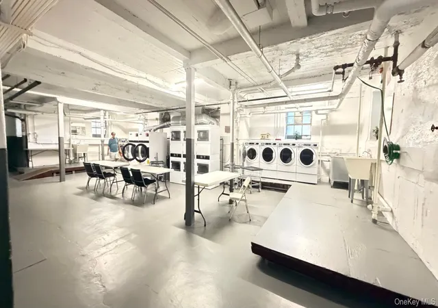 2nd image of 61-41 Saunders St, New York, NY 11374