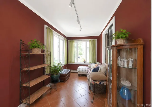 Photo 4 of Single family home for sale at 359 Roosevelt Ave, Hempstead, NY 11520 | MLS# 1030169 | Listing updated on 2026-10-04