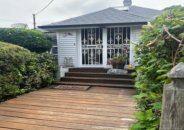 Photo 1 of Single family home for sale at 2133 Marion Pl, Hempstead, NY 11510 | MLS# 1030174 | Listing updated on 2026-09-05