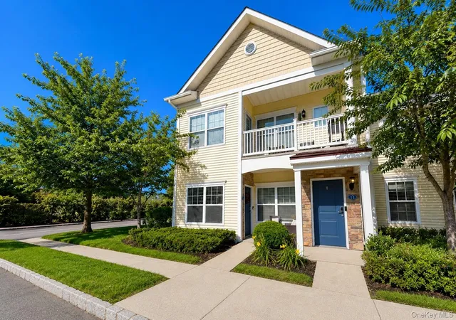 Photo 1 of Sale Pending at 10 Lager Ln, Brookhaven, NY 11772 | MLS# 1030188 | Listing updated on 2026-08-14