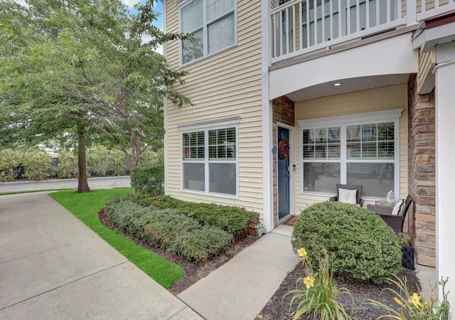 Photo 2 of Sale Pending at 10 Lager Ln, Brookhaven, NY 11772 | MLS# 1030188 | Listing updated on 2026-08-14