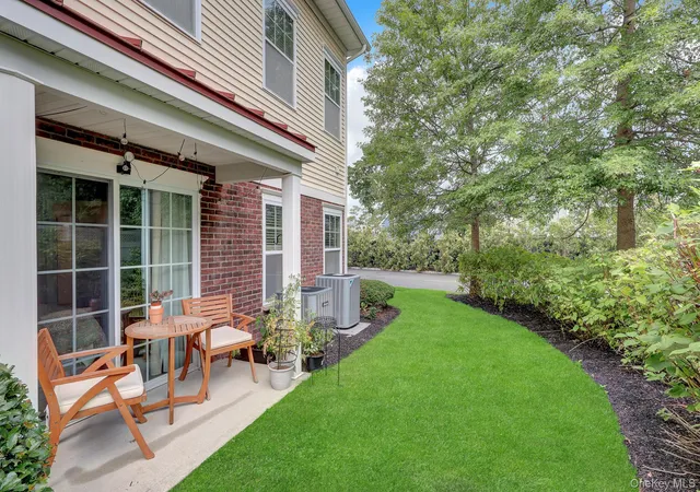 Photo 3 of Sale Pending at 10 Lager Ln, Brookhaven, NY 11772 | MLS# 1030188 | Listing updated on 2026-08-14