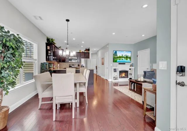 Listing Photo 4 - Condo for sale in building located at 10 Lager Ln, Brookhaven, NY 11772