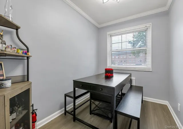 Listing Photo 4 - Condo for sale in building located at 61-21 255Th St, Little Neck, NY 11362 - Unit #3-975