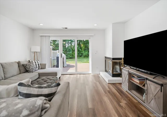 Listing Photo 5 - Condo for sale in building located at 112 Beecher Ave Ext, Islip, NY 11730