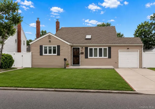 Photo 1 of Sale Pending at 92 W 21st Street, Babylon, NY 11729 | MLS# 1030214 | Listing updated on 2026-09-12
