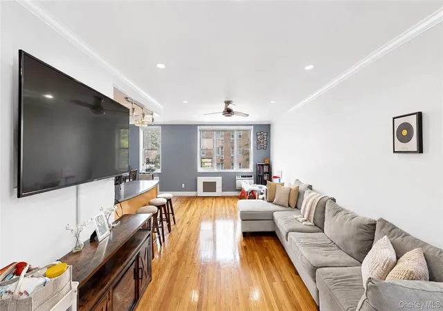 Photo 2 of Sale Pending at 1 Sadore Ln #3X, Yonkers, NY 10710 | MLS# 1030216 | Listing updated on 2026-10-01