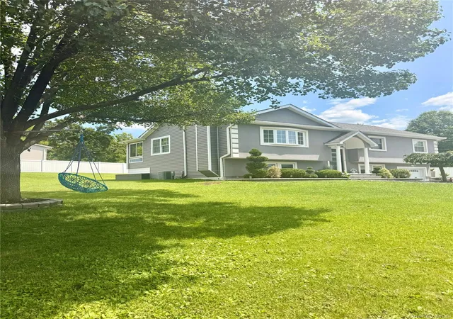 3rd image of 14 Larchwood Dr, Goshen, NY 10924 | MLS# 1030227