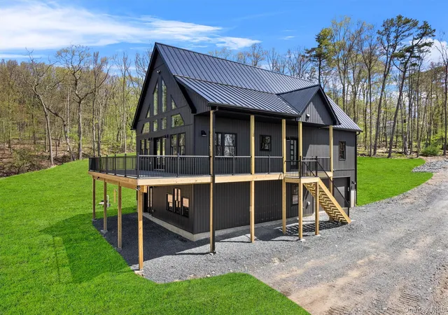 Photo 3 of Single family home for sale at 98 Fox Hl Rd, Newburgh (town), NY 12589 | MLS# 1030231 | Listing updated on 2026-08-27