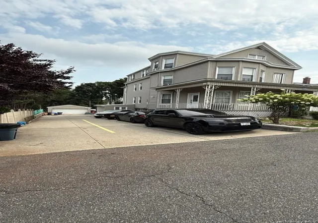 Photo 2 of Multi family home for sale at 225 Edgewood Ave, Yonkers, NY 10704 | MLS# 1030238 | Listing updated on 2026-07-28