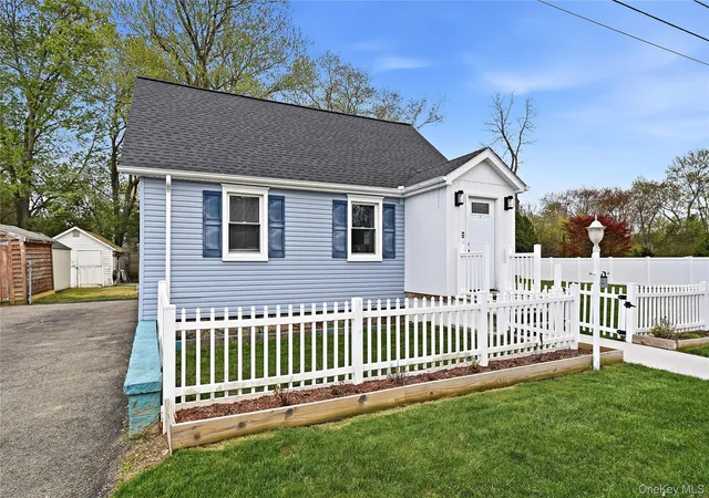Photo 3 of Sale Pending at 6 Dellacona Rd, Kent, NY 10512 | MLS# 1030255 | Listing updated on 2026-08-25