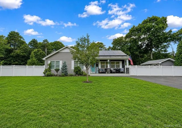 Photo 4 of Sale Pending at 22 Deer Ave, Brookhaven, NY 11953 | MLS# 1030258 | Listing updated on 2026-08-22