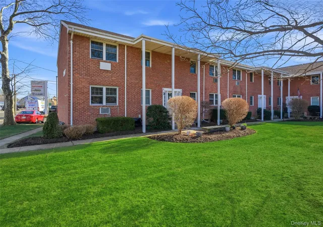 1st image of 297 Merrick Rd #D 1, Babylon, NY 11701 | MLS# 1030264