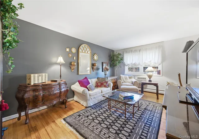 Photo 3 of House for sale at 297 Merrick Rd #D1, Babylon, NY 11701 | MLS# 1030264 | Listing updated on 2026-08-06