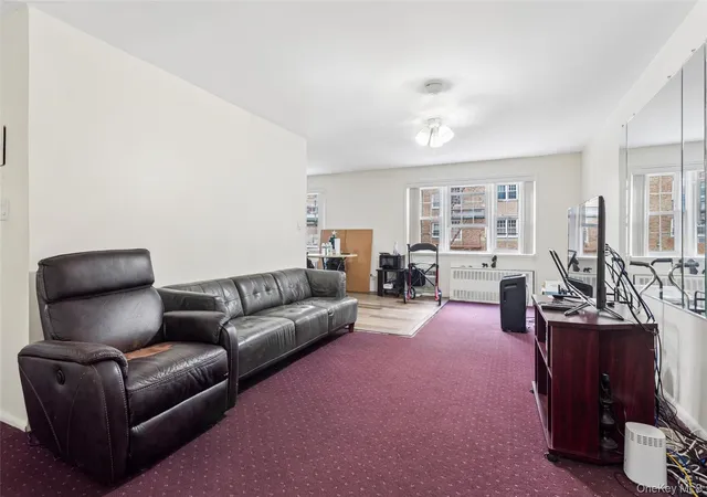 Photo 2 of Condo for sale at 14930 88Th St #2E, New York, NY 11414 | MLS# 1030277 | Listing updated on 2026-08-23