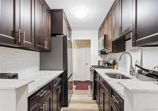 Photo 4 of Condo for sale at 14930 88Th St #2E, New York, NY 11414 | MLS# 1030277 | Listing updated on 2026-08-23