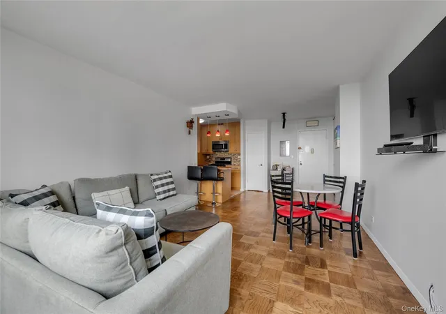 Photo 3 of Sale Pending at 271 10 Grand Central Pkwy #9F, New York, NY 11005 | MLS# 1030352 | Listing updated on 2026-08-27