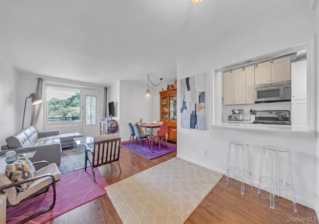 Photo 3 of Sale Pending at 4901 Henry Hudson Pkwy W #6E, New York, NY 10471 | MLS# 1030353 | Listing updated on 2026-08-28