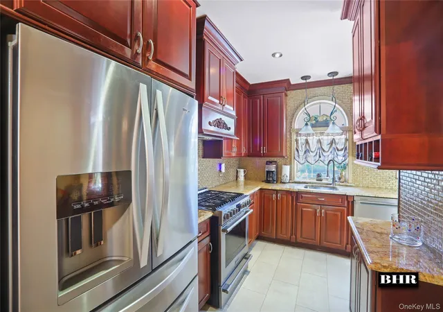 Photo 4 of Single family home for sale at 4511 Bedford Ave, Brooklyn, NY 11235 | MLS# 1030355 | Listing updated on 2026-08-30