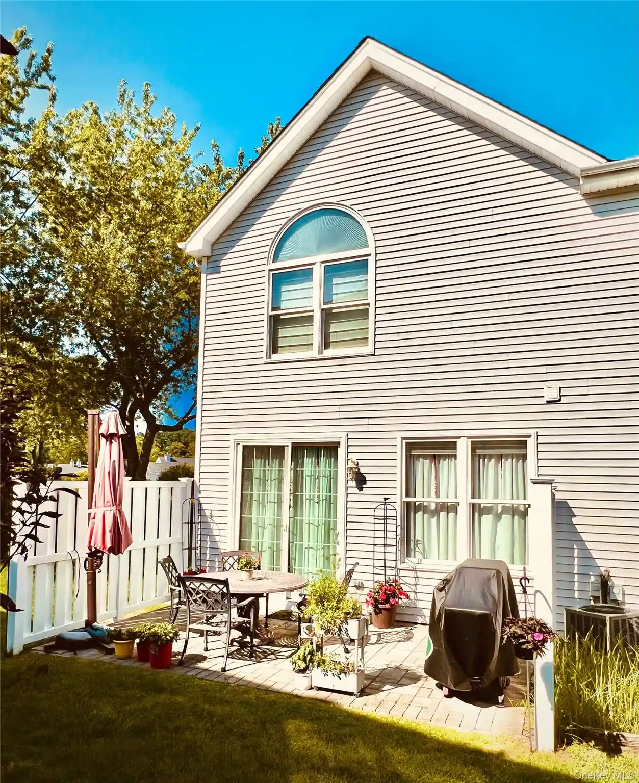 Listing Photo 2 - Condo for sale in 149 Windward Ct S located at 149 Windward Ct S, Brookhaven, NY 11777 - Unit 149 Windward Ct S