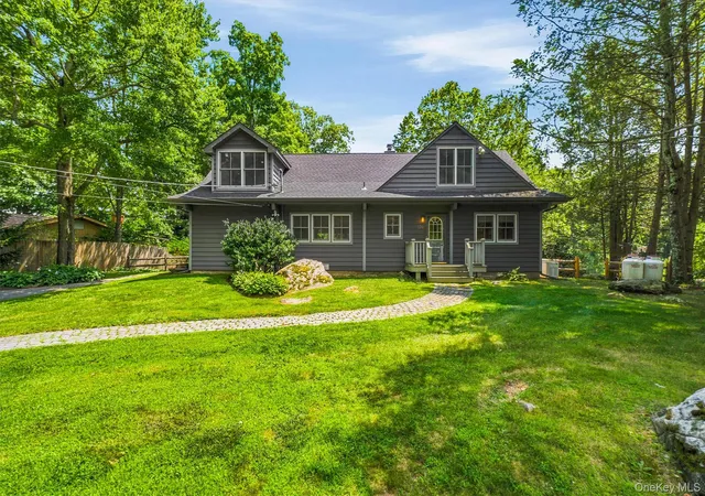 Photo 1 of Single family home for sale at 174 Lake Shore Rd, Putnam Valley, NY 10579 | MLS# 1030361 | Listing updated on 2026-09-19