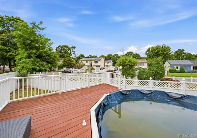27th image of 14 Nevada Rd, West Babylon, NY 11704 | MLS# 1030371