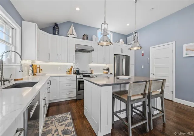 Photo 3 of Single family home for sale at 90 Alabama St, Long Beach, NY 11561 | MLS# 1030387 | Listing updated on 2026-10-06