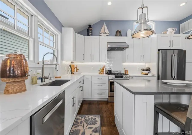 Photo 4 of Single family home for sale at 90 Alabama St, Long Beach, NY 11561 | MLS# 1030387 | Listing updated on 2026-10-06
