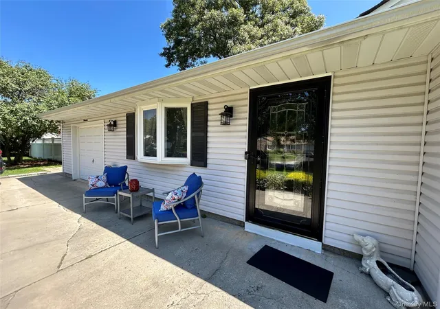 Photo 3 of Sale Pending at 19 Sandpiper Ln, Brookhaven, NY 11727 | MLS# 1030388 | Listing updated on 2026-08-13