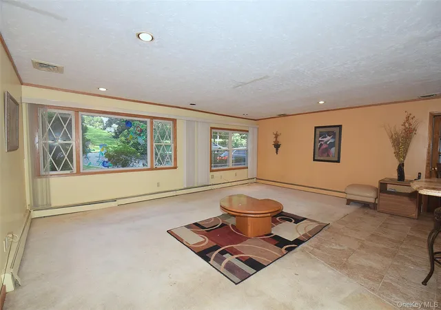 3rd image of 29 Ivy Hill Dr, Smithtown, NY 11787 | MLS# 1030391