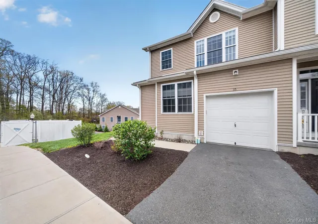 3rd image of 35 Pinto Rd E, Middletown, NY 10941 | MLS# 1030394