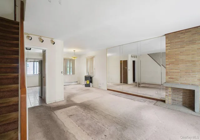 Photo 4 of Sale Pending at 2436 Seymour Ave, Bronx, NY 10469 | MLS# 1030405 | Listing updated on 2026-09-03
