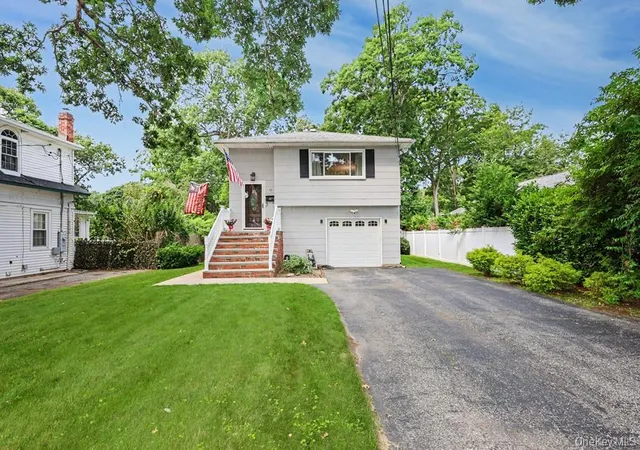 Single family home for sale at 555 N Windsor Ave, Islip, NY 11718 | MLS# 1030408