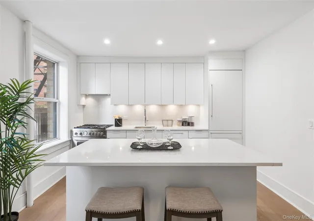 2nd image of 148 09 Northern Blvd #1J, New York, NY 11354 | MLS# 1030437